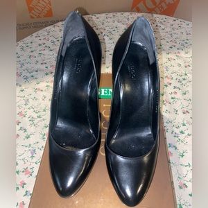 Gucci black bamboo pumps